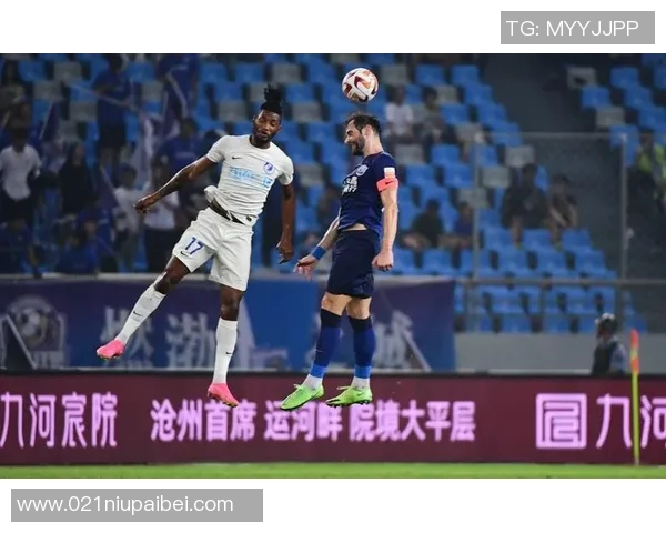 中超焦点战广州恒大迎战大连人全力争胜展现冠军气质