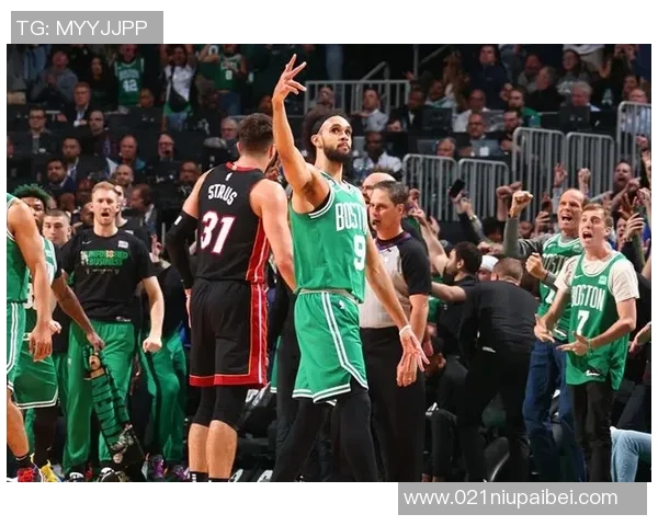 怀特33分布朗30+9+7，凯尔特人末节迸发13分大胜热火